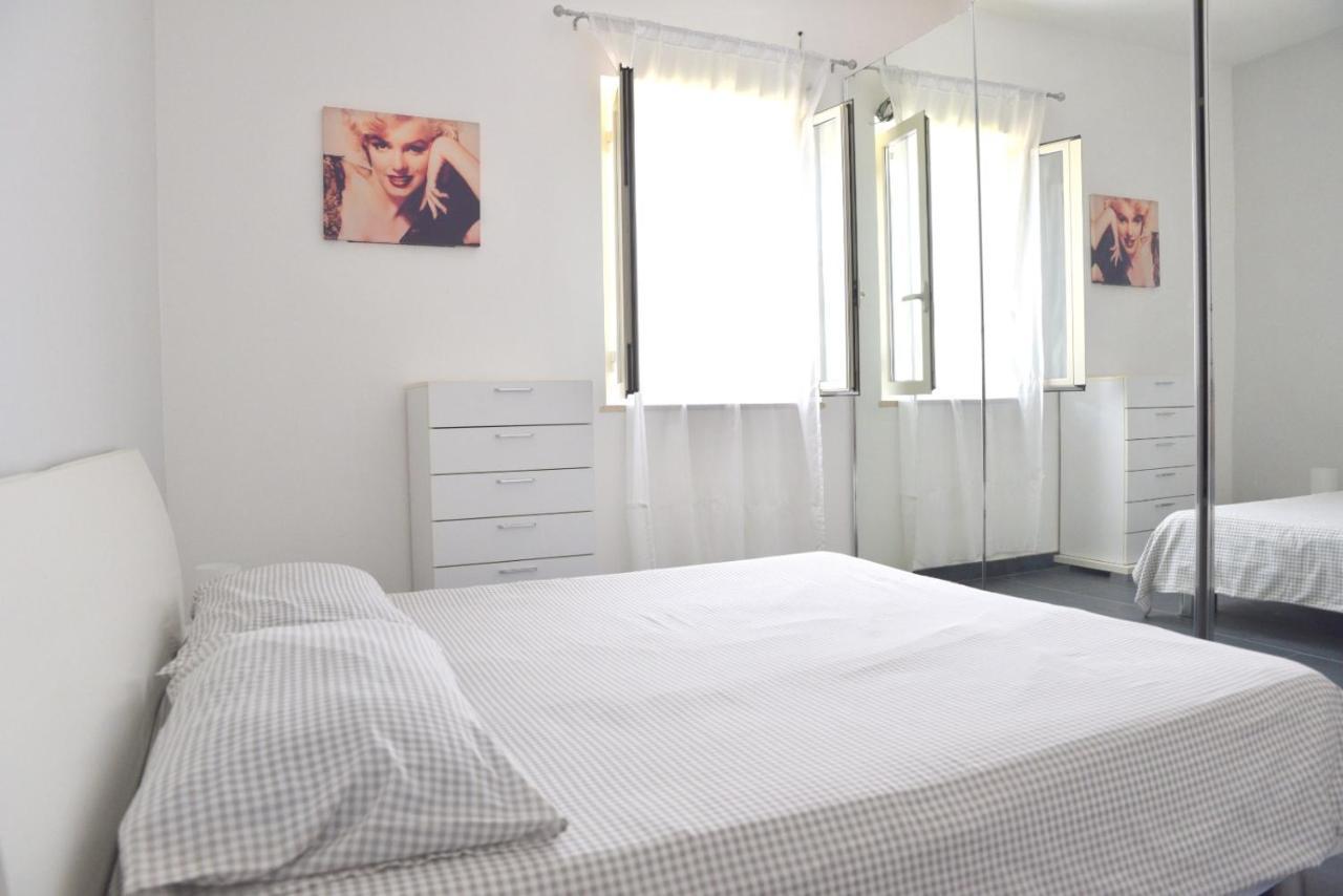 Appartement Perla Marina à Porto Empedocle Extérieur photo